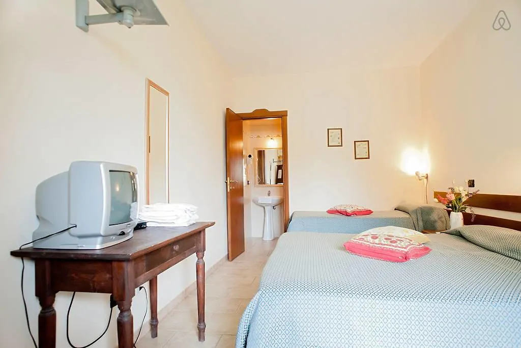 Hotel Il Malandrone Rosignano Marittimo 3*,